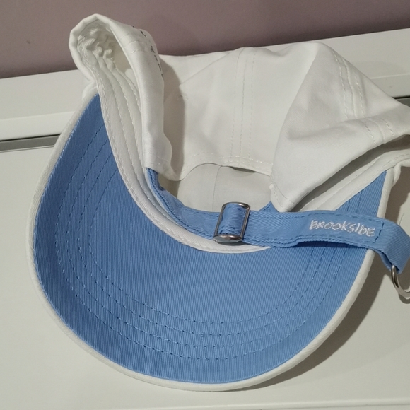 HAT - Picture 2 of 6